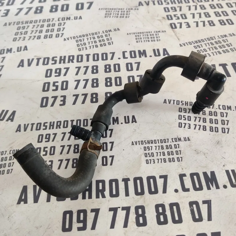 Патрубок повітряний Audi Q7 4L 05-15 3.6 Бенз OEM 1KO612071D