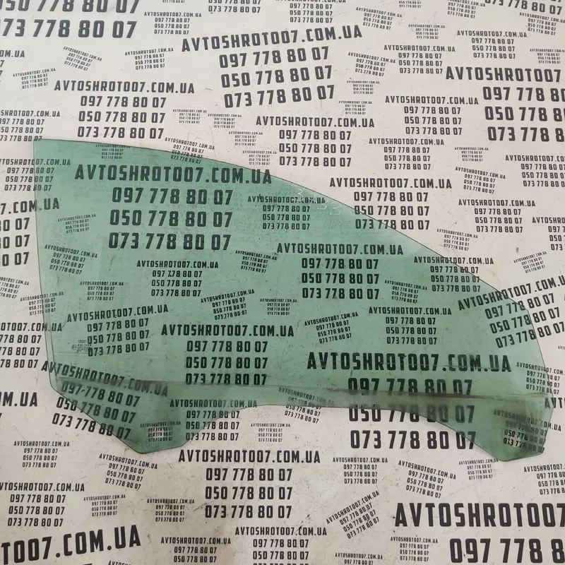 Скло дверей Audi A6 C5 переднє праве OEM 43R00082