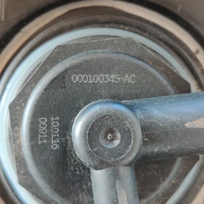 Бак паливний VW Passat B8 USA (16-19) Бензин OEM 451b16184