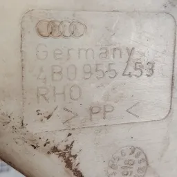 Бачок омивача скла Audi A6 C5 (97-05) 4b0955453 фото 3