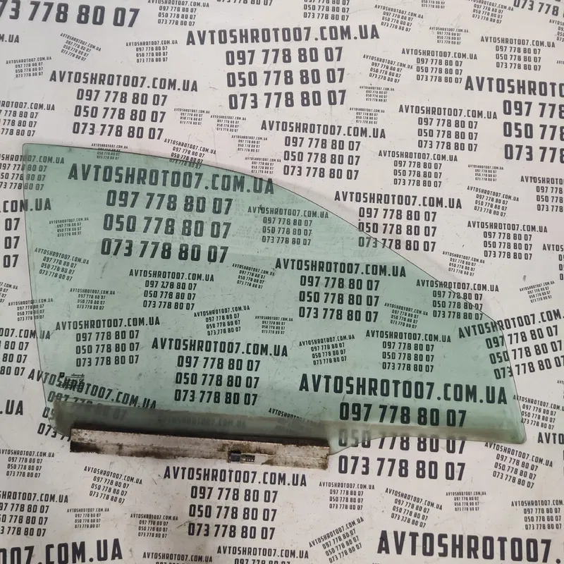 Скло дверей переднє праве Opel Omega B 43r000981