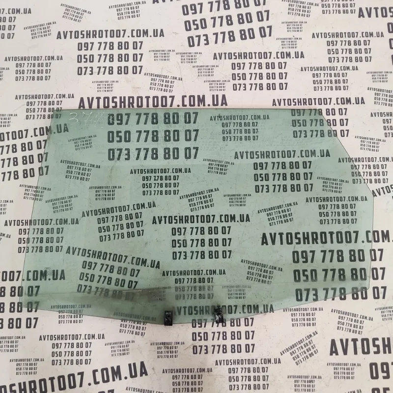 Скло дверей Audi A6 C5 заднє ліве OEM 43r00081