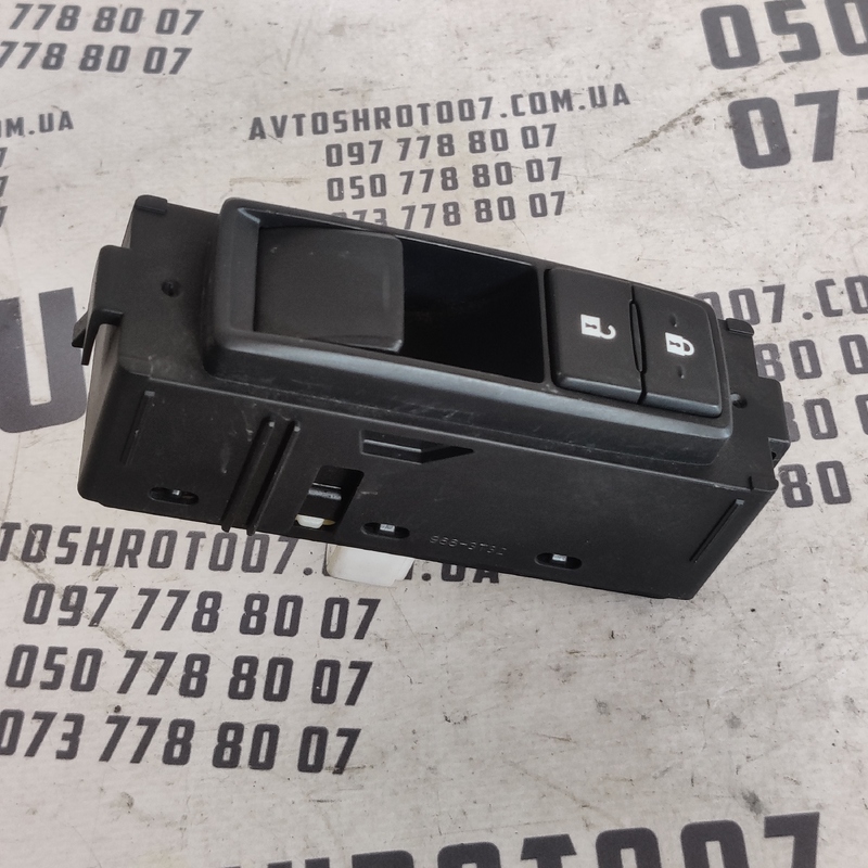 Кнопка склопідіймача Lexus RX 350 08-15 перед. права 9688780