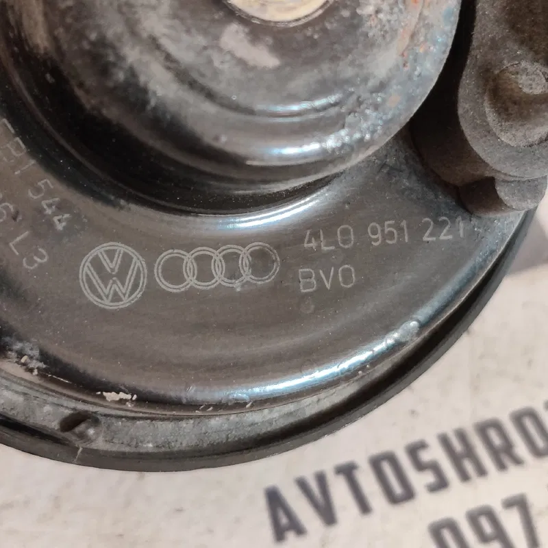 Сигнал Audi Q7 4L (05-15) 3.6 Бензин передній OEM 0986320001