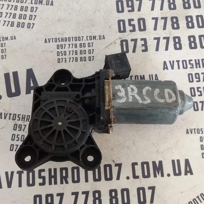 Мотор склопідіймача Mercedes W220 (98-05) OEM 119654104