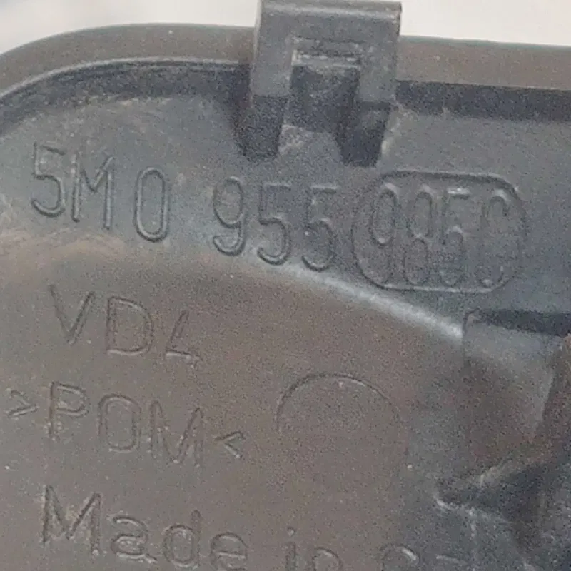 Форсунка омивача VW Passat B8 USA (14-23) OEM 5M0955985C