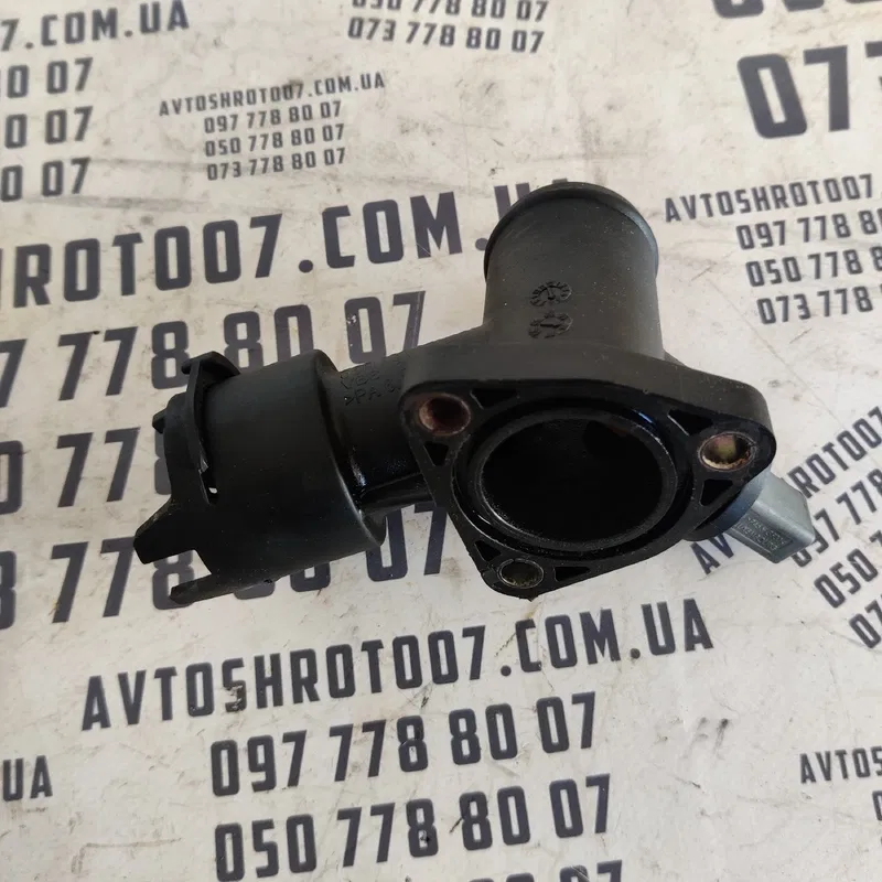 Фланець охолодження Audi Q7 4L (06-15) 3.6 Бензин 03h121133