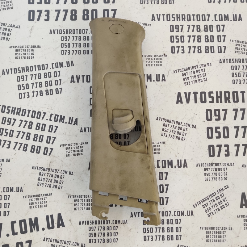 Накладка ліва верхня Hyundai Accent 3 (05-10) OEM 8,58E+105