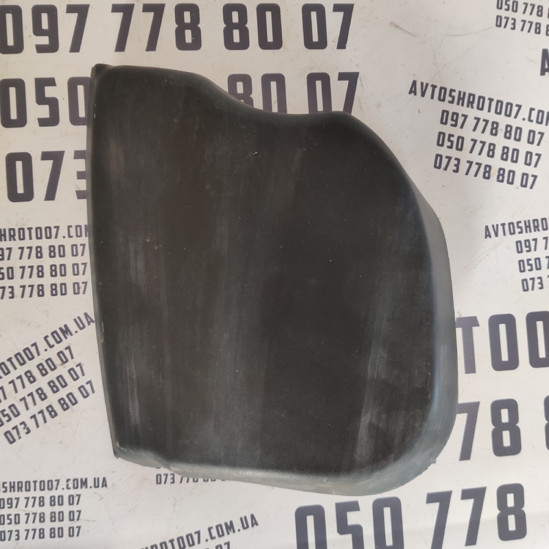 Накладка салону Audi Q7 4L (05-15) 3.6 задня права 4L0845426