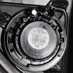 Дверна накладка Audi Q7 4L 05-15 3.6 перед. права 4F0035399A фото 3