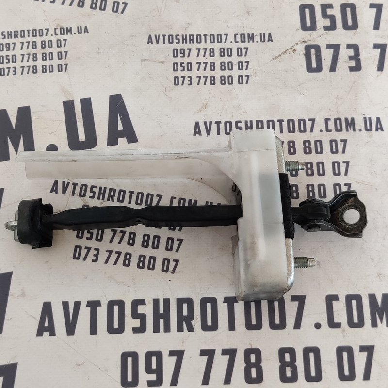 Обмежувач дверей Lexus RX 350 (08-15)