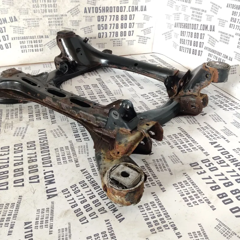 Підрамник Audi Q7 4L (05-15) 3.6 бенз передній OEM 7L0499314