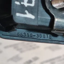 Кріплення багажу Lexus RX 350 (08-15) 3.5 OEM 6631030010 фото 3