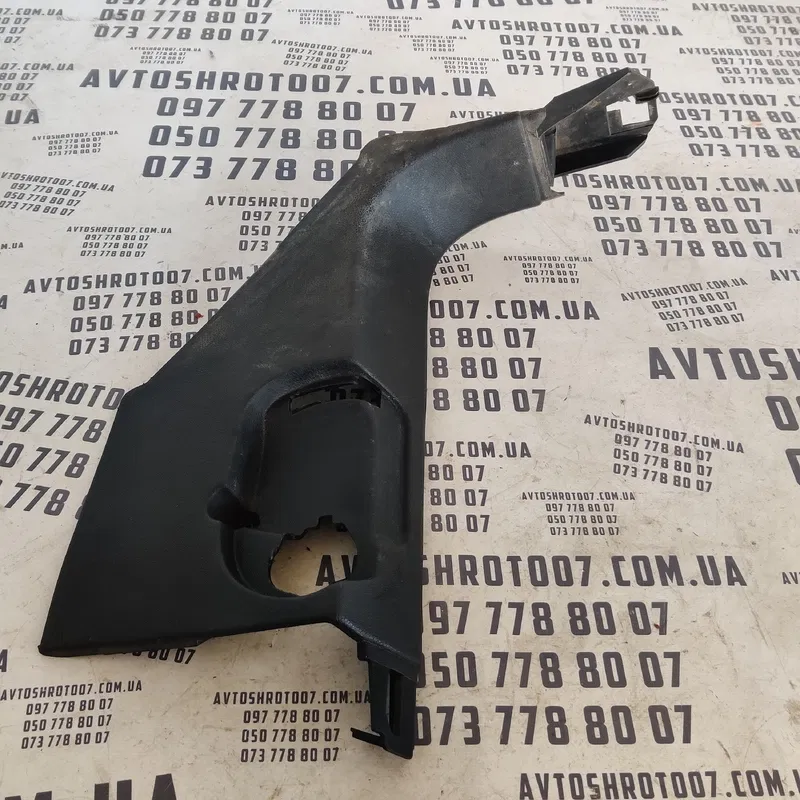 Накладка салону Audi Q7 (05-15) 3.6Б перед ліва 98144043ZD