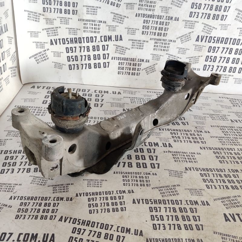 Кронштейн двигуна Jaguar S-Type OEM 7P0407151AE