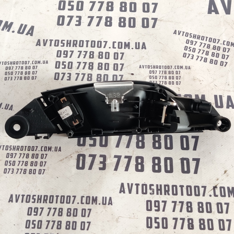 Ручка внутр. Audi Q7 4L (05-15) 3.6 задня ліва OEM 8R0857019 фото 2