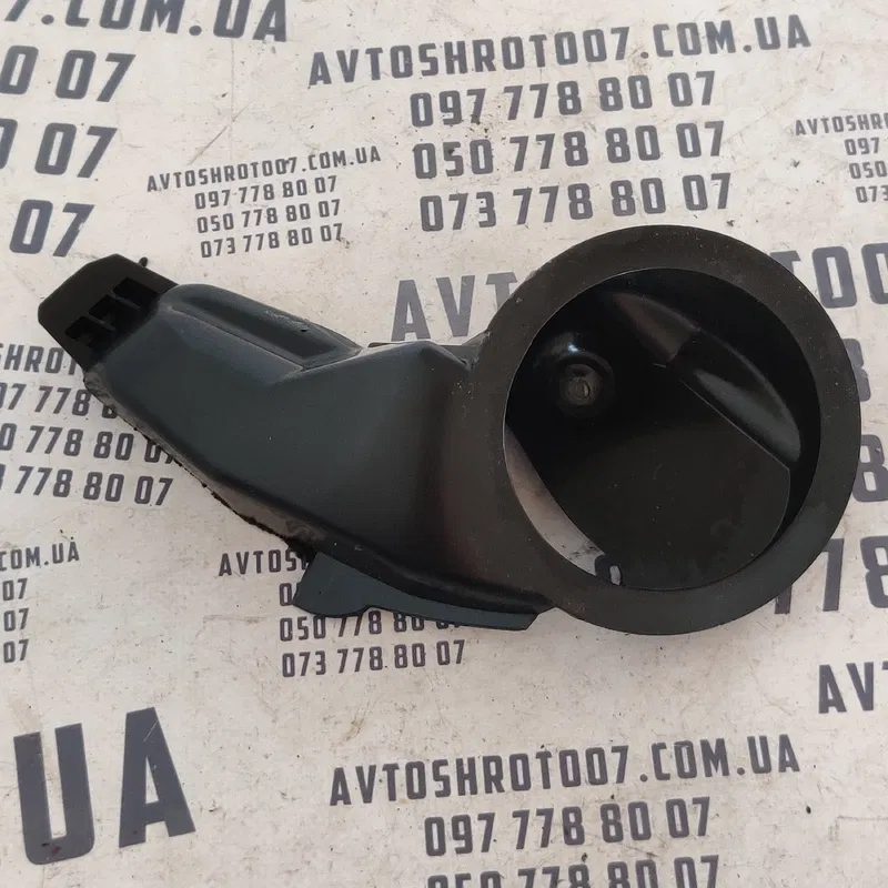 Воздуховод Audi Q7 4L 05-15 3.6 бенз прав. пер. OEM P011074B