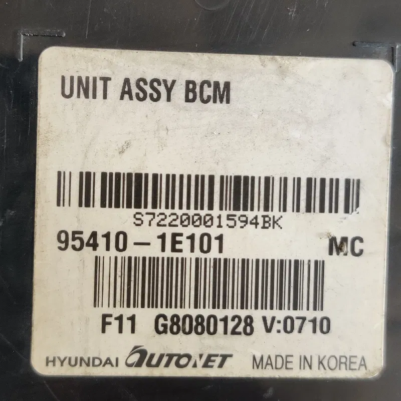 Блок управління комфорту Hyundai Accent 3 (06-10) 954101E101