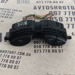 Блок кнопок Ford Focus MK1 (98-04) OEM 98AG19A945 фото 1