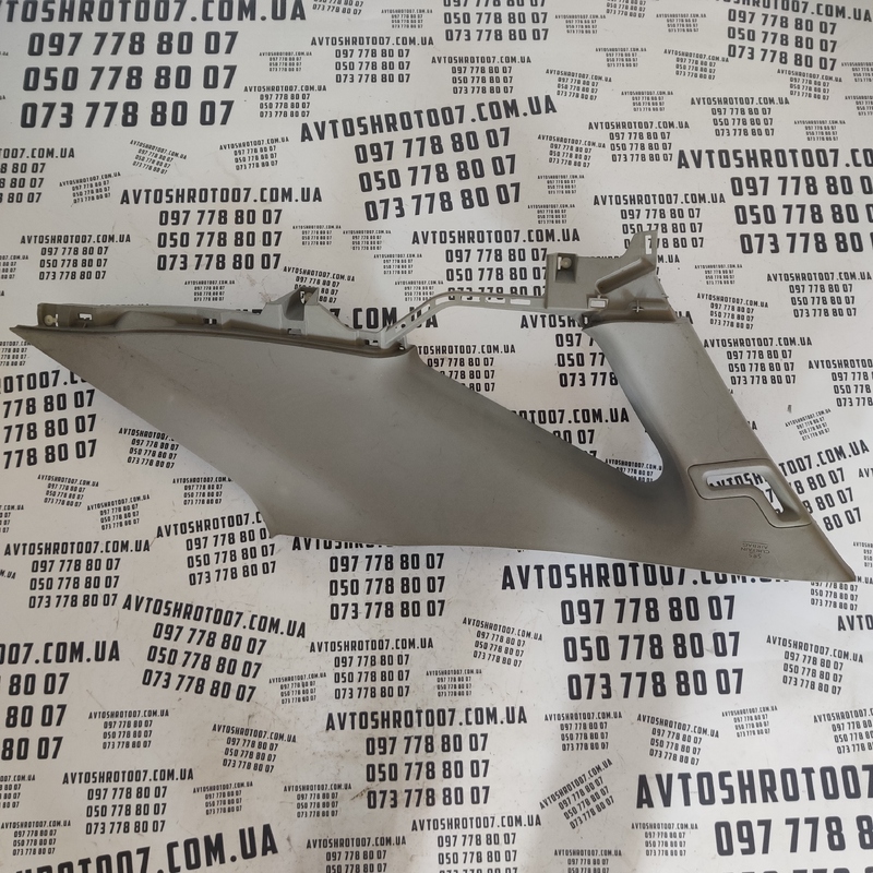 Накладка салону Lexus RX 350 верхня права OEM 624700e070