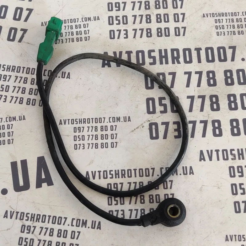 Датчик детонації Volkswagen Passat B5 (96-05) OEM 054905377H
