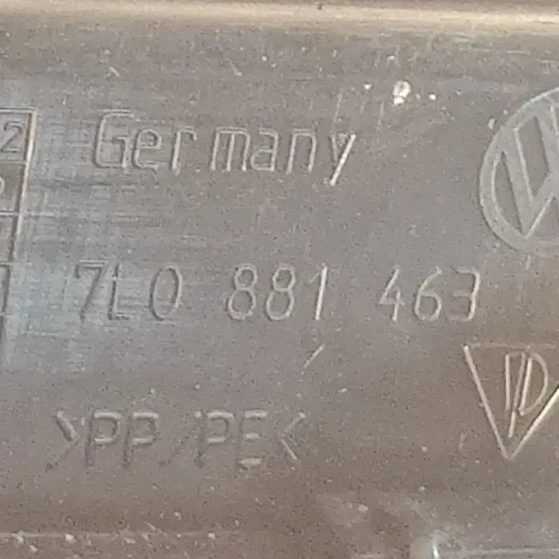 Накладка салону Audi Q7 4L 05-15 3.6Б Пр.Пер. OEM 7L0881463