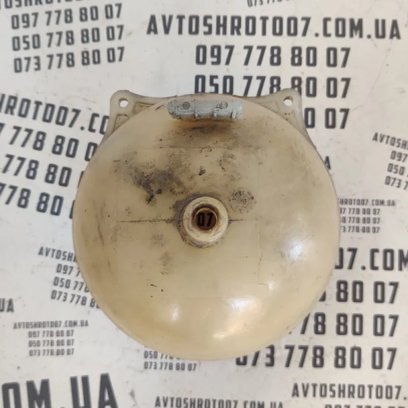Бачок розширювальний Volkswagen Passat B5 (96-05) 701121407b