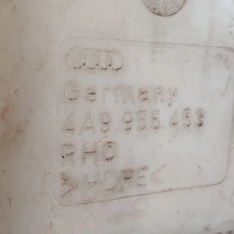 Бачок омивача лобового скла Audi A6 C5 (97-05) OEM 4A9955453