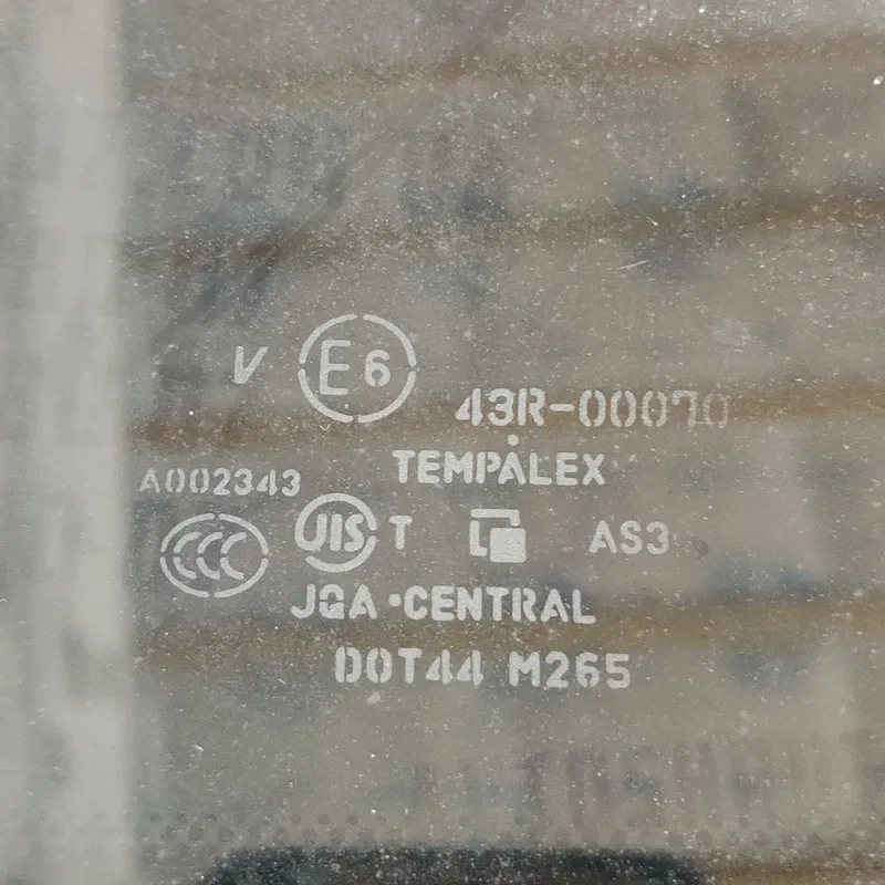 Кузовне скло Infiniti FX 35 заднє ліве OEM 43r00070