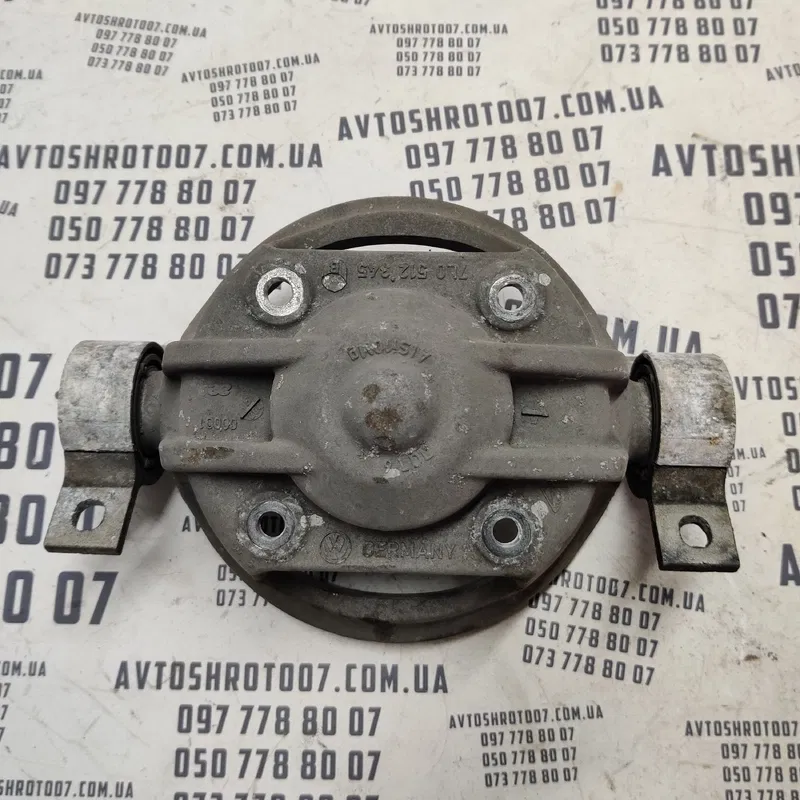 Опора аморт. Audi Q7 4L (05-15) 3.6Б зад. ліва OEM 7L0512345