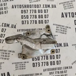 Кронштейн двигуна Mercedes G W461 правий OEM a2782230000
