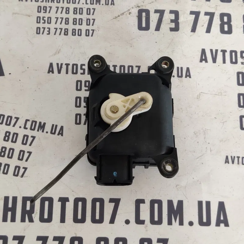 Двигун заслінки пічки Audi A6 C5 (97-05) OEM 4B2820511