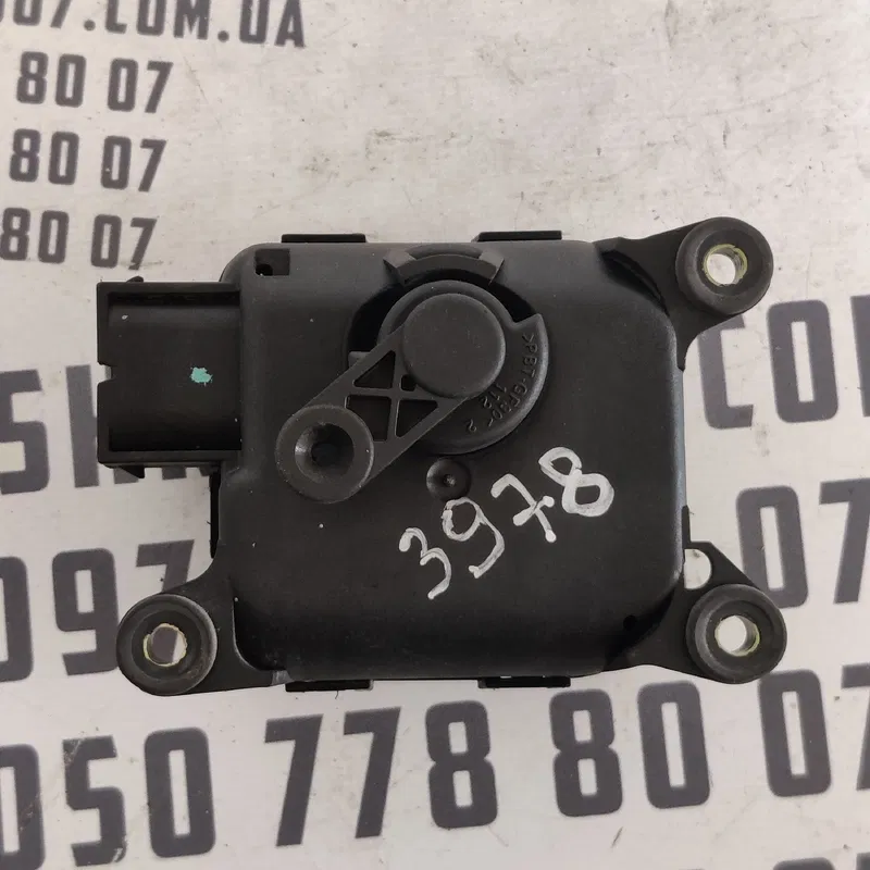 Двигун заслінки пічки Audi A6 C5 (97-05) 4B1820511M