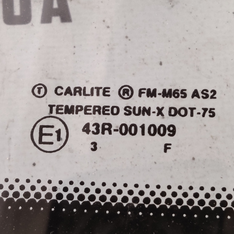 Скло кузовне Ford Probe заднє праве OEM 43r001009