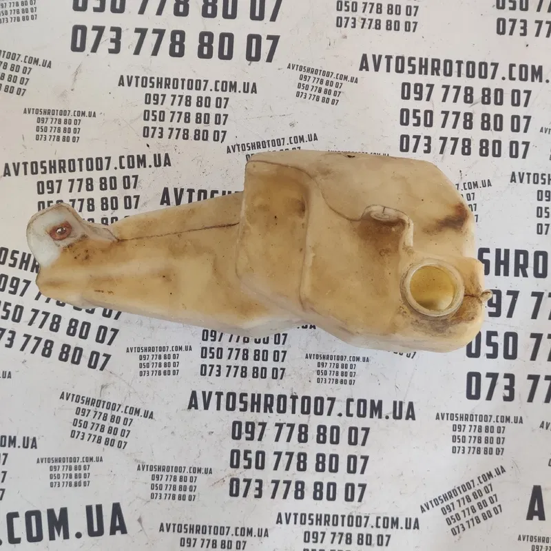 Бачок омивача Audi 80 B3 (86-91) передній OEM 893955453b