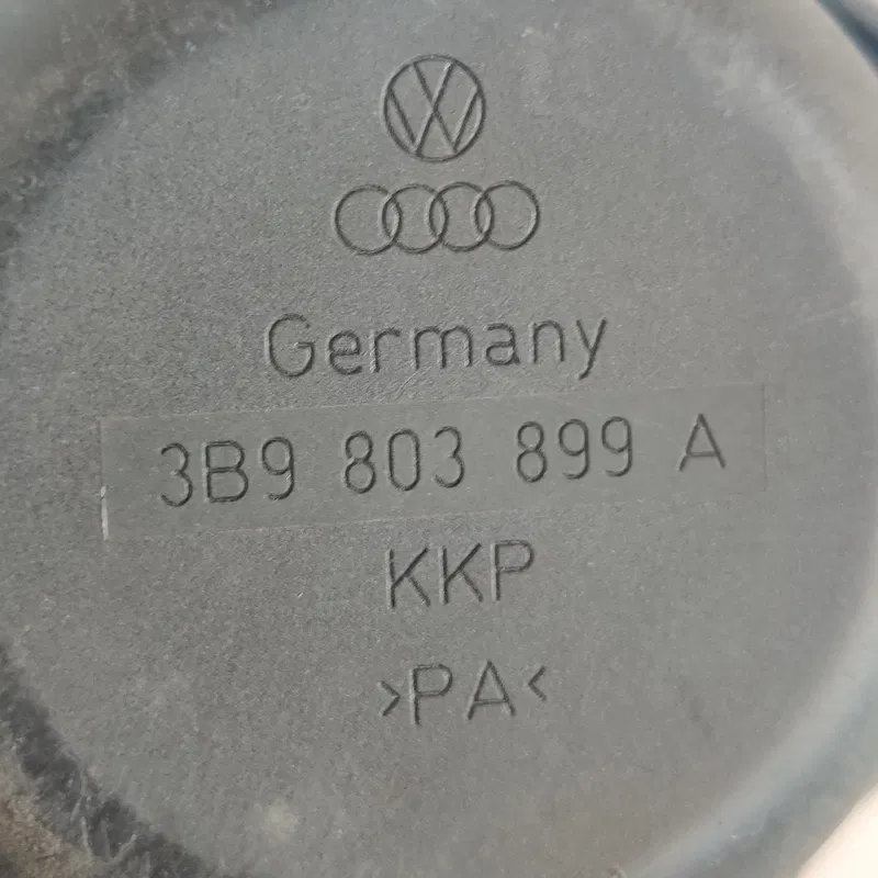 Винт запасного колеса Audi A6 C5 (97-05) OEM 3B9803899A