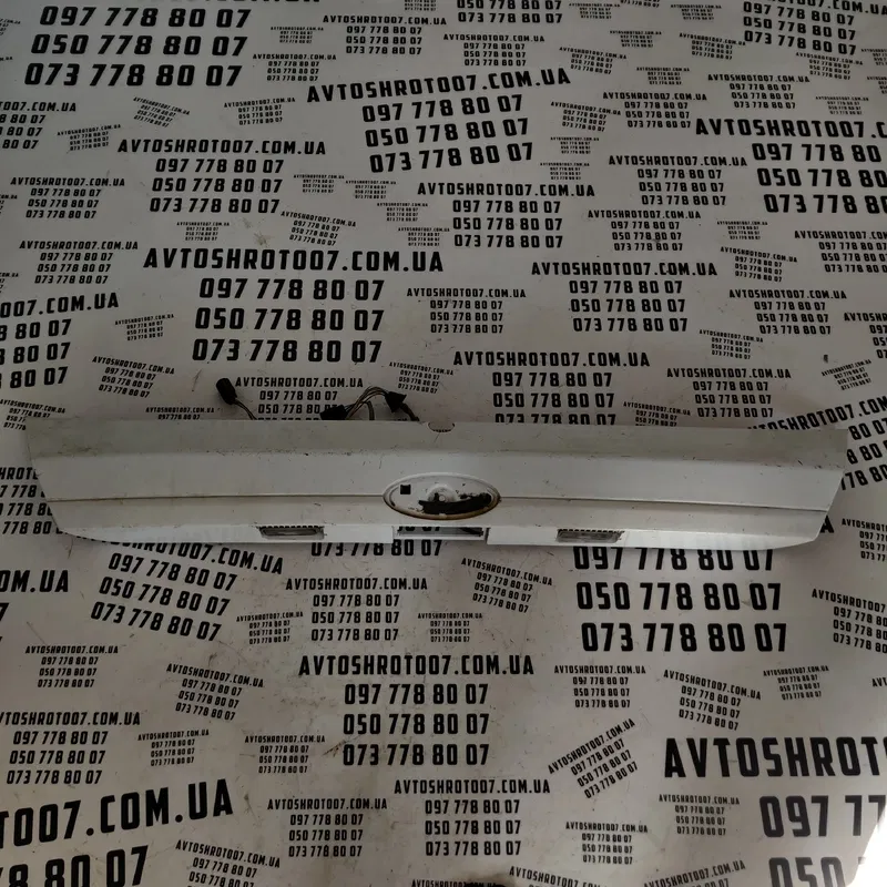 Решітка радіатора Ford Fiesta 6 8a61a41404b