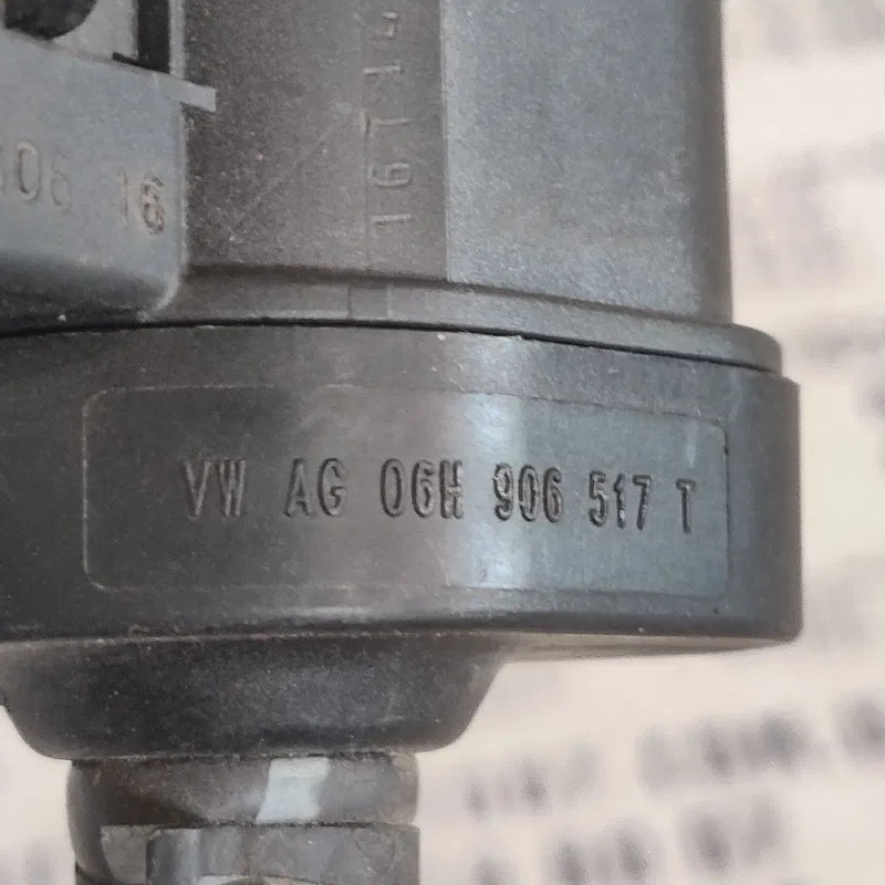 Клапан вакуумний Volkswagen Passat B8 USA OEM 06H906517T