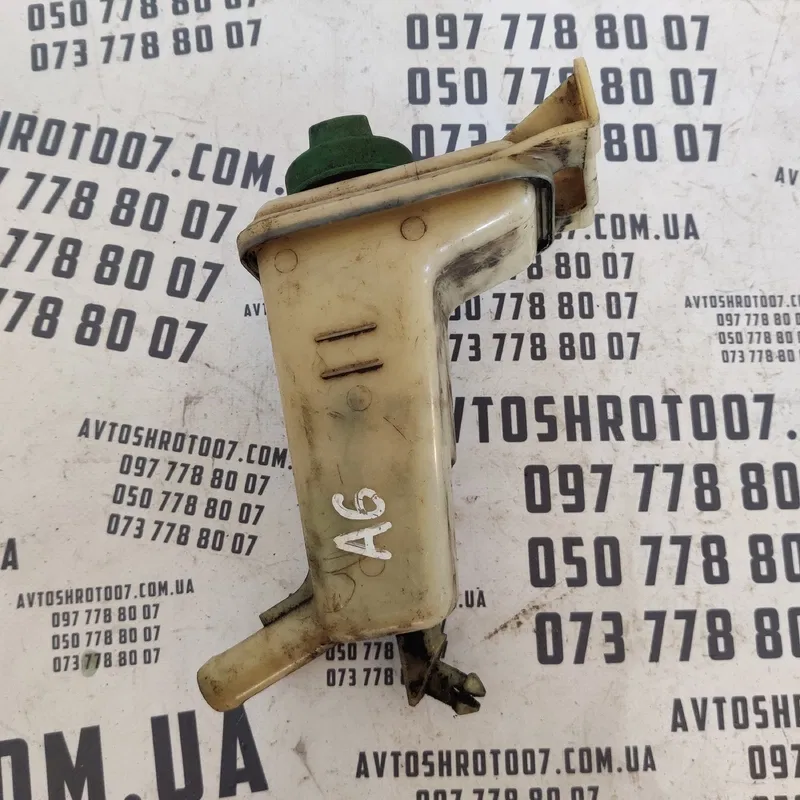 Бачок ГУР Volkswagen Passat B5 (96-05) OEM 8D0422373C