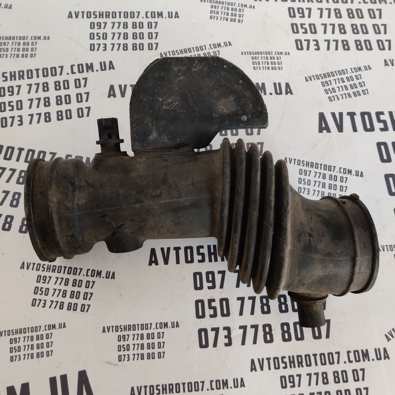 Патрубок повітряний Jaguar S-Type OEM xr8u9f805ac
