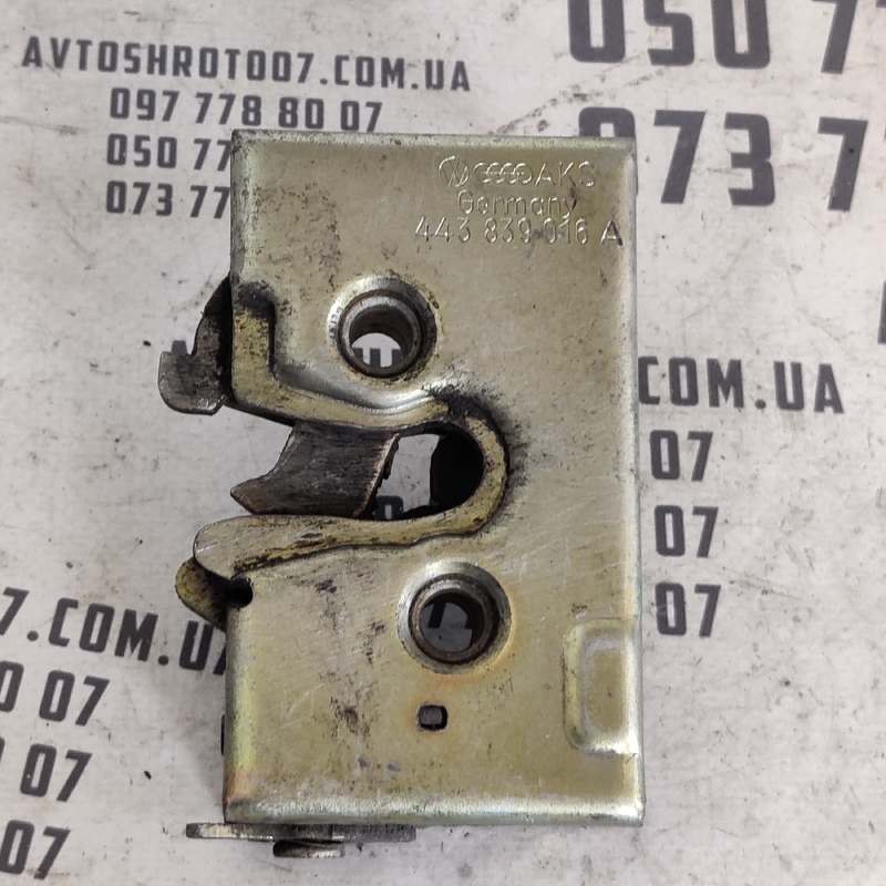 Замок дверей Audi A6 C4 (94-97) задня права OEM 443839016A