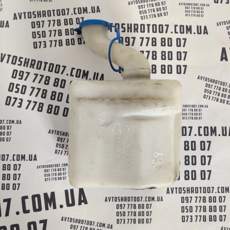 Бачок омивача Audi A4 B5 (94-01) задній OEM 8d9955453