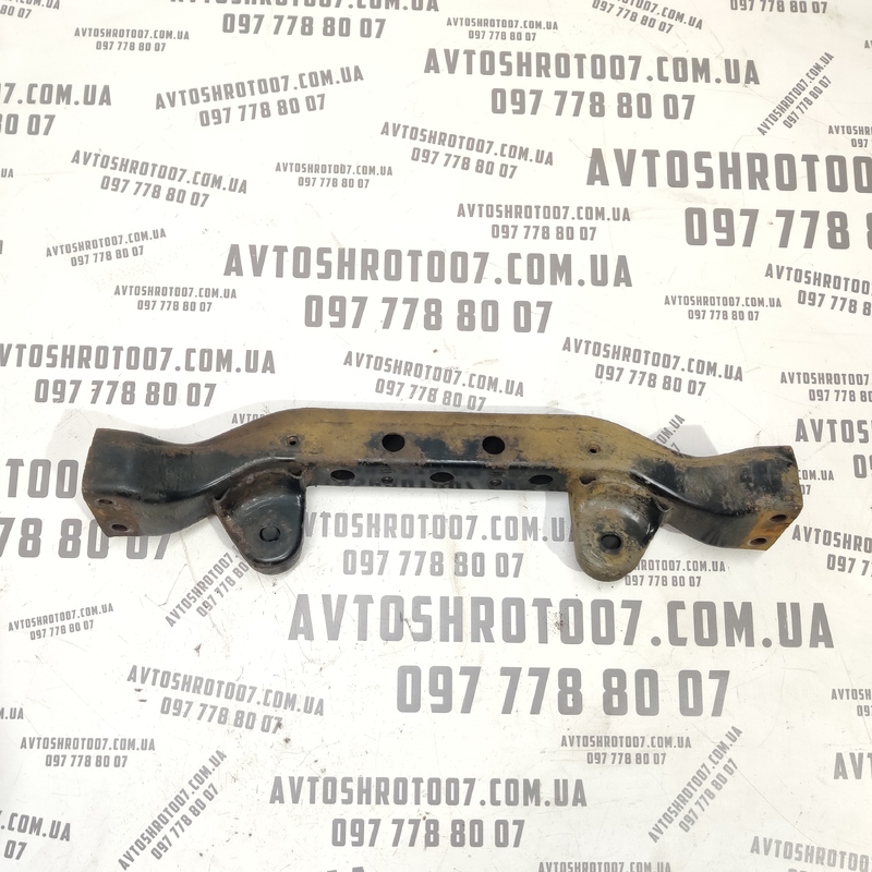 Кронштейн редуктора Kia Sorento (02-09) 2.5 CRDi 623203E210