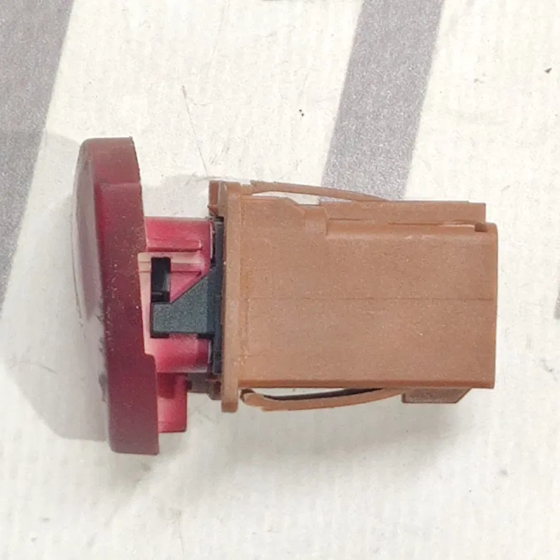 Кнопка аварійки Peugeot 807 (02-14) 2.2 HDI OEM 1488924077