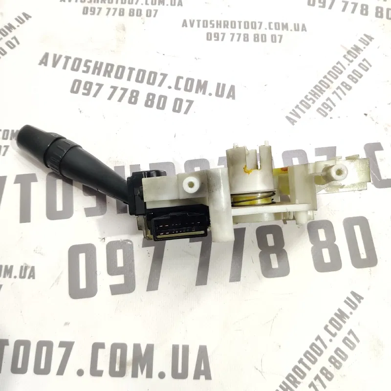 Перемикач підрульовий Kia Sorento 1 (02-09) 2.5 CRDi лівий