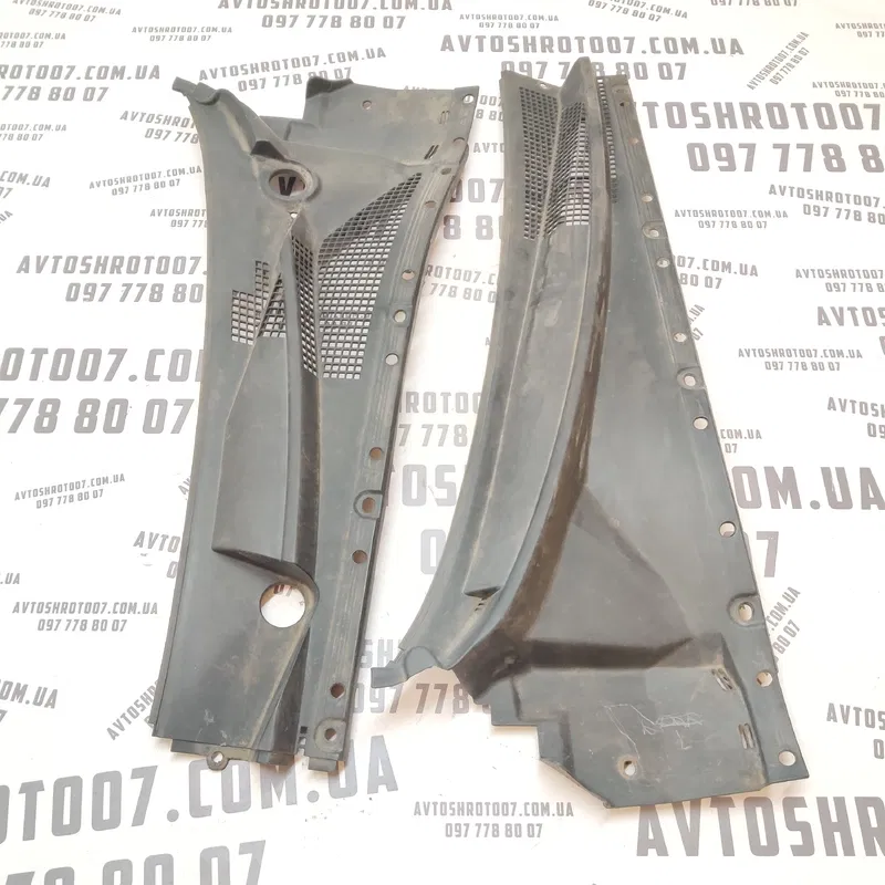 Жабо Kia Sorento 1 (02-09) 2.5 CRDi переднє OEM 861513e000