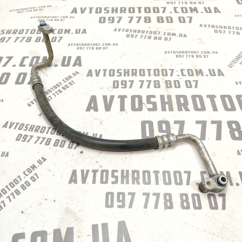 Трубка кондиціонера Kia Sorento (02-09) 2.5 CRDi t300931681b