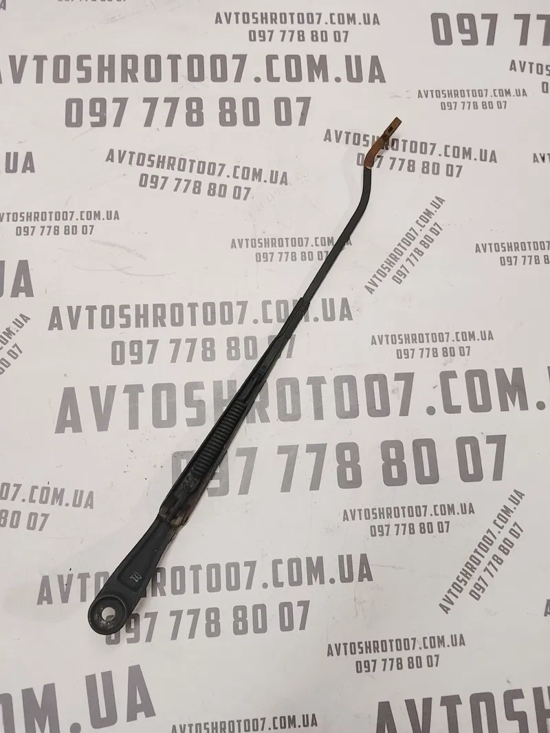 Двірник Kia Cerato 1 (04-09) 2.0 Бензин пер. прав. OEM f9667