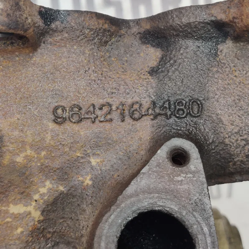Колектор випускний Peugeot 807 02-14 2.2 HDI OEM 9642164480