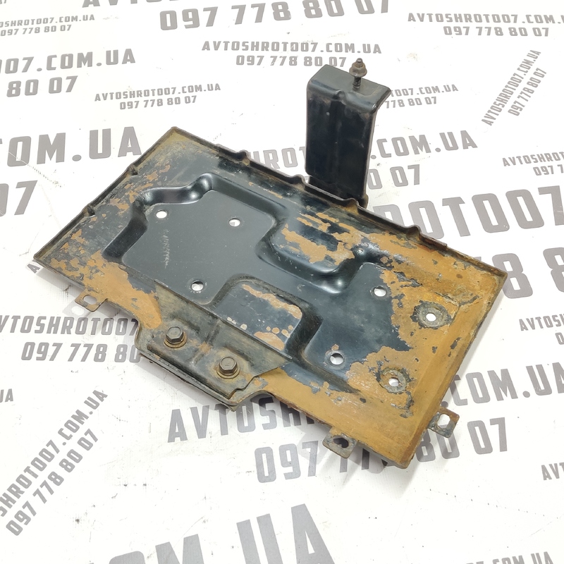 Крепіж акумулятора Kia Sorento 1 (02-09) 2.5 CRDi Дизель